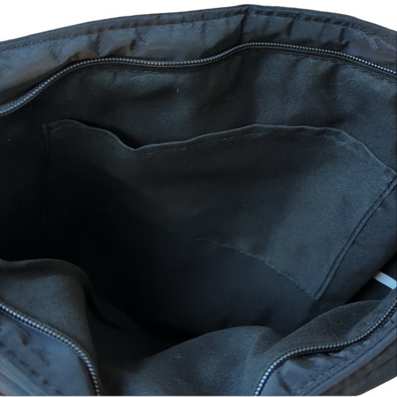 Sephora Black Quilted Puffer Bag Crossbody Boho Peasant Zip Closure - Picture 4 of 4